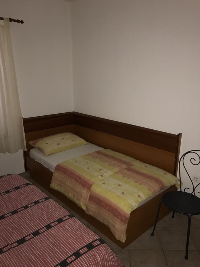 Apartments Juran Sukošan Екстериор снимка